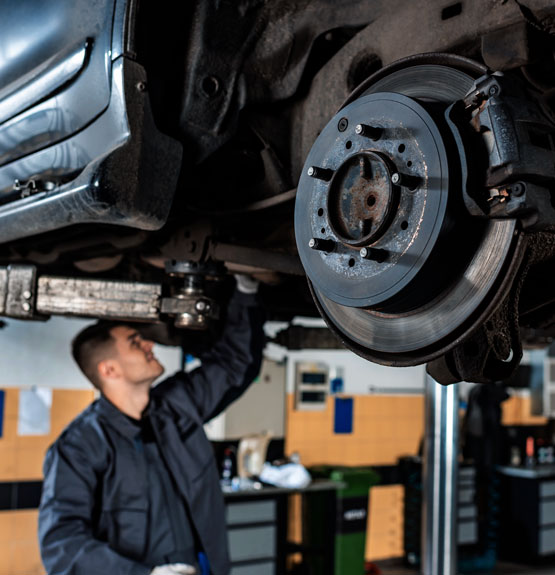 Isuzu truck repair services Etobicoke